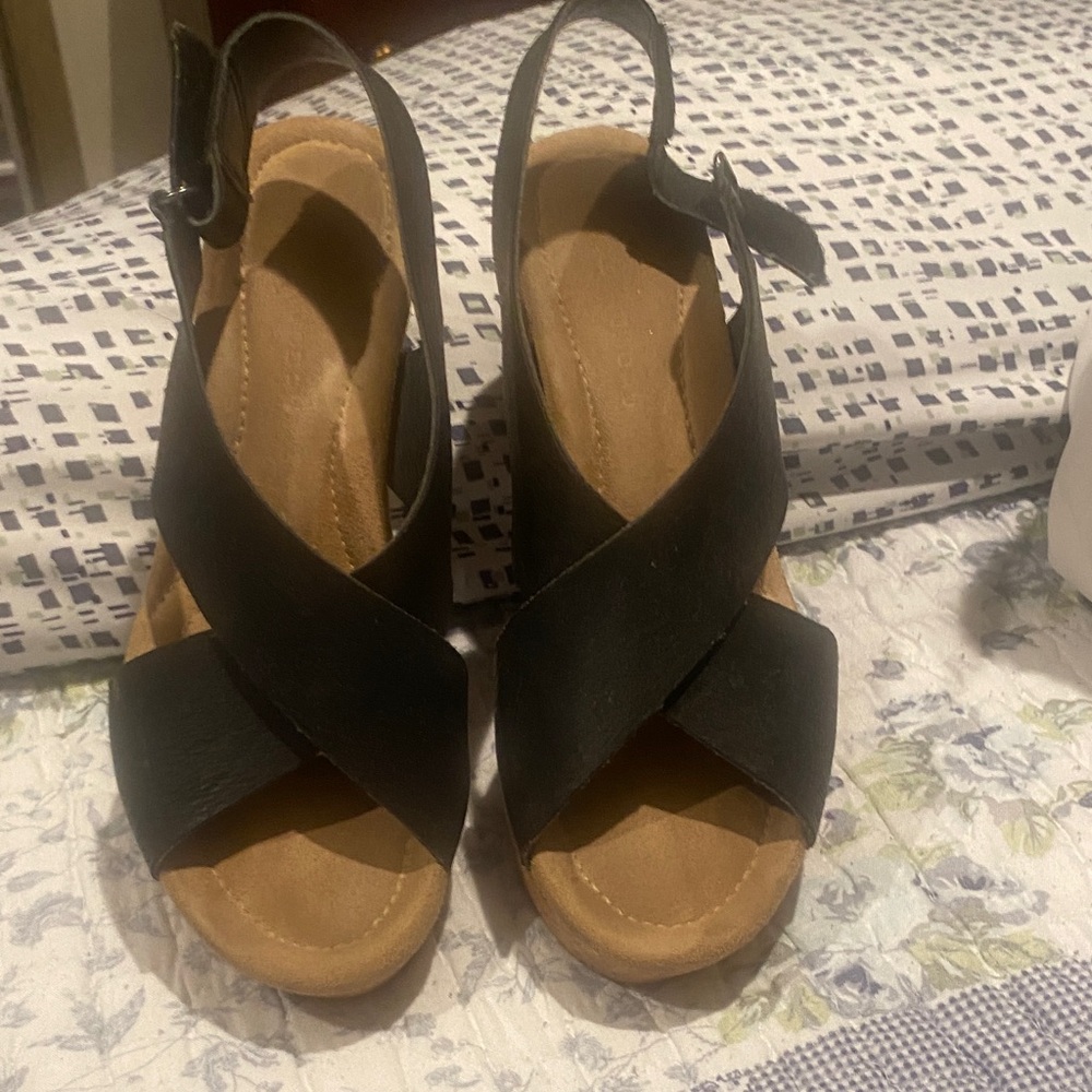 Elegant Black Women's Sandals